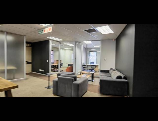 BUSINESS PROPERTY TO RENT IN LYNNWOOD MANOR